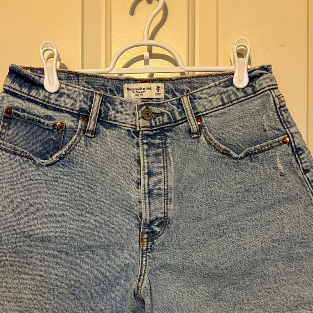 A&F High Rise Dad Short - Picture 3 of 4
